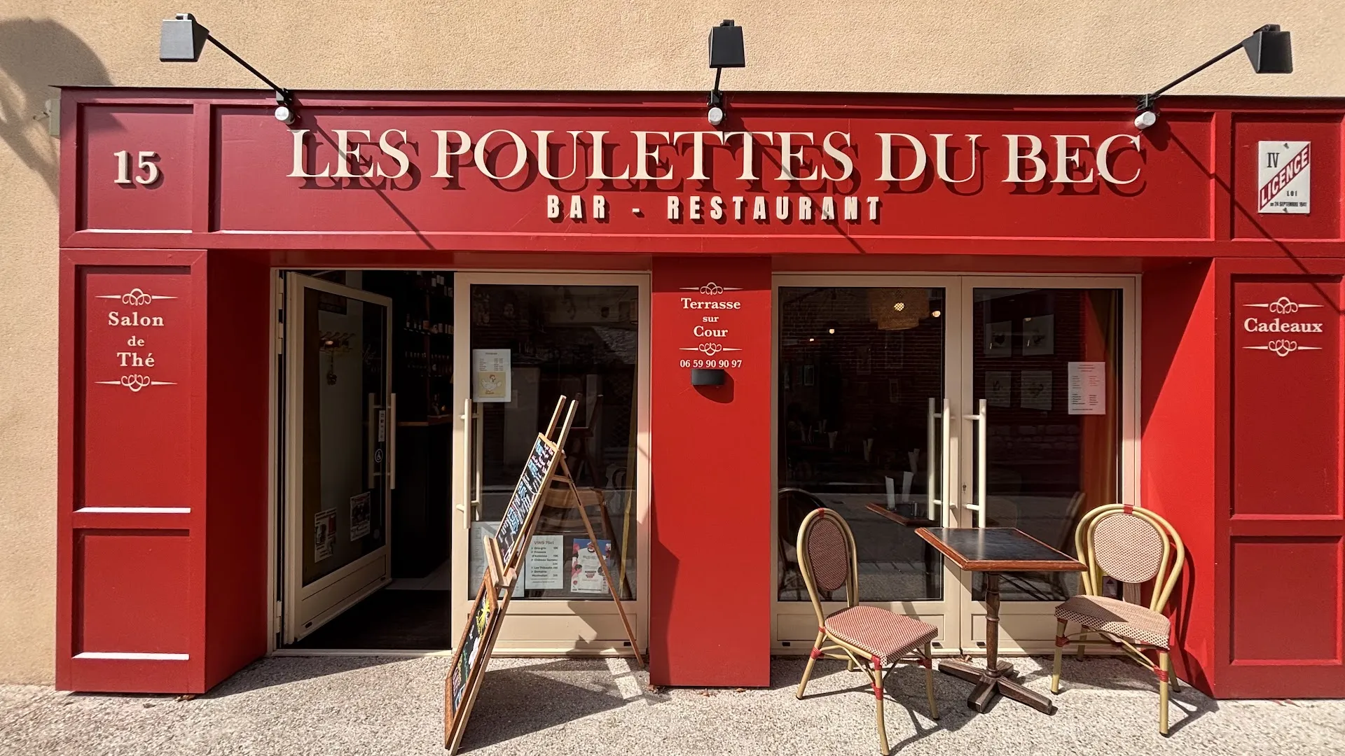 LES POULETTES DU BEC